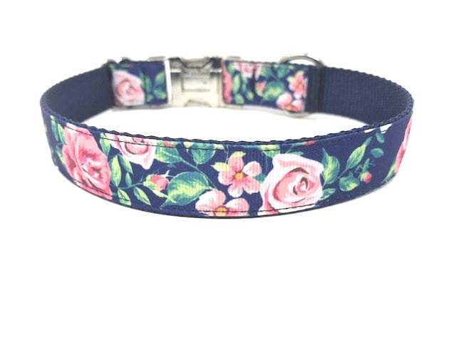 Pretty Floral Dog Collar, Girl Dog Collar, Personalized, Engraved, Customized Dog Collar, Cute Dog Collar, Vintage Collar, Female, Roses